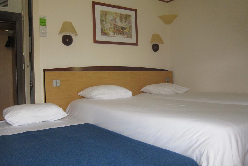 Campanile Clermont-Ferrand ~ Thiers Hotel Екстериор снимка